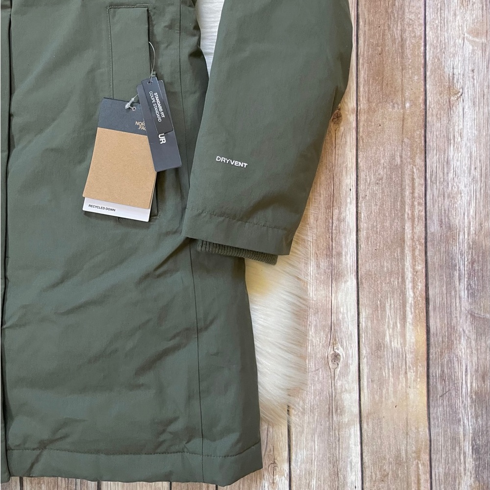 The North Face Women’s Arctic Parka Coat In Thyme - Picture 4 of 8